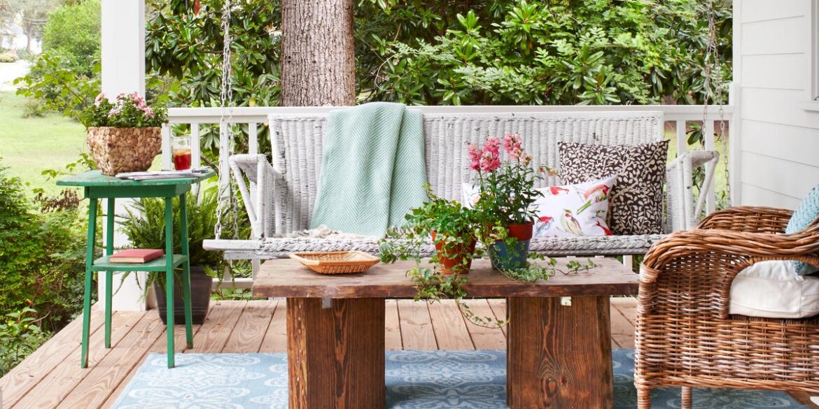 7 Spring Front Porch Ideas Full of Color and Charm 7 Spring Front Porch Ideas Full of Color and Charm