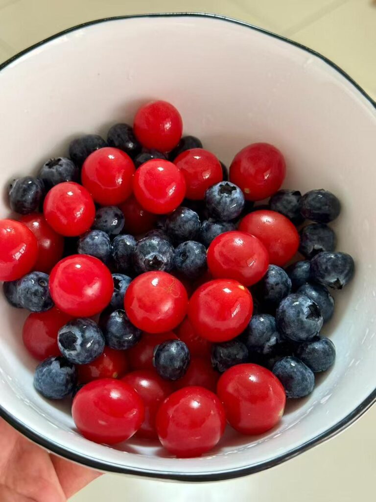 Let me see your tomato pictures.