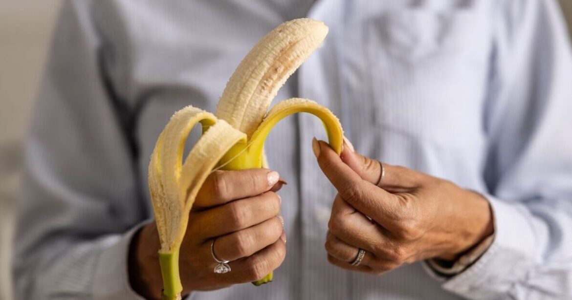 Gardeners urged to put banana peels in their garden