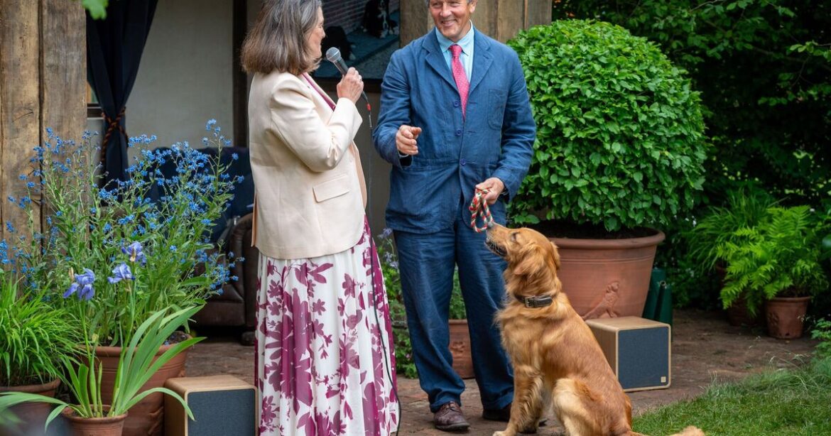 Gardeners' World Monty Don shares 2 kitchen scraps birds love