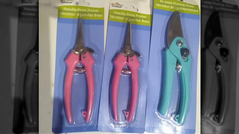 Dollar Tree pruners in their packages.