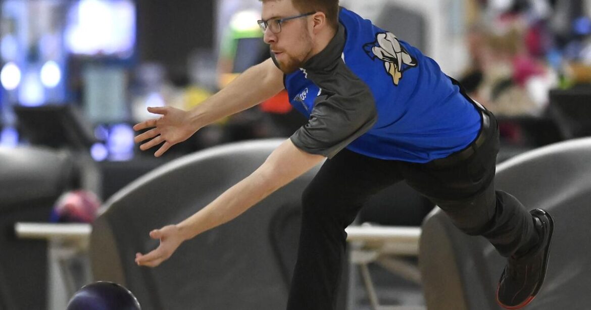 Garden Spot senior wins 2nd straight state high school boys bowling title; Elizabethtown junior places 4th in girls | High School Bowling