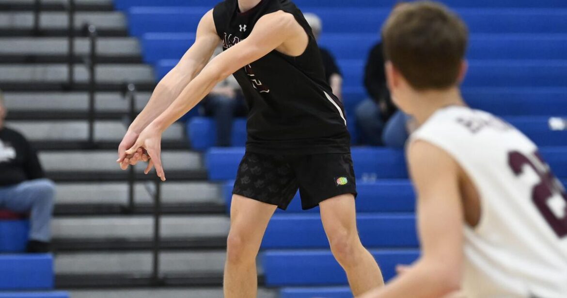 ‘Just being Gavin’: New setter helps Manheim Central blank Garden Spot in Section 2 volleyball opener | Boys’ volleyball 'Just being Gavin': New setter helps Manheim Central blank Garden Spot in Section 2 volleyball opener | Boys' volleyball