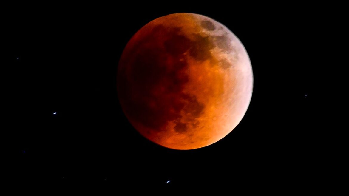 Blood moon timing in Jupiter, Palm Beach Gardens