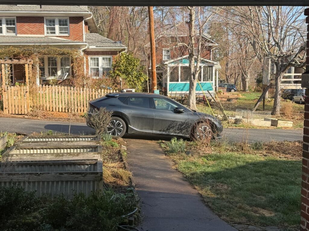How to Highlight Walkway? Prevent cars from blocking How to Highlight Walkway? Prevent cars from blocking