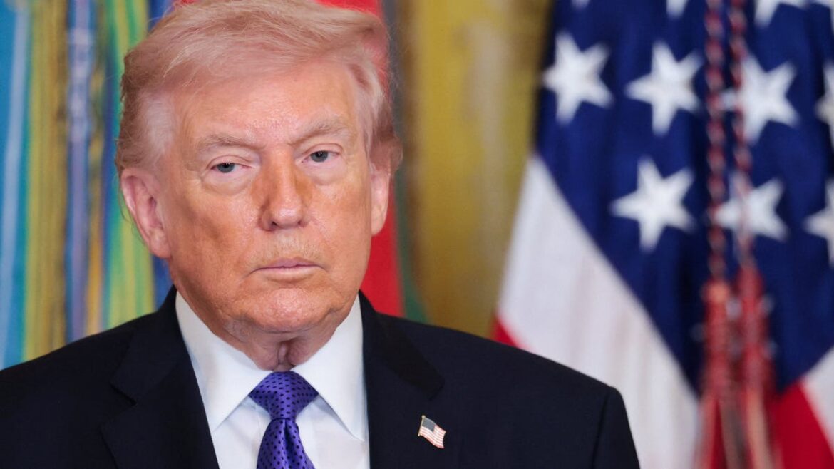 New statues of Franklin, Jefferson appear in White House Rose Garden New statues of Franklin, Jefferson appear in White House Rose Garden