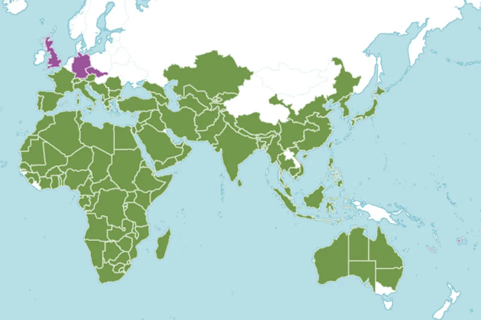 Map showing where nutgrass is native (green) and has been introduced (purple)