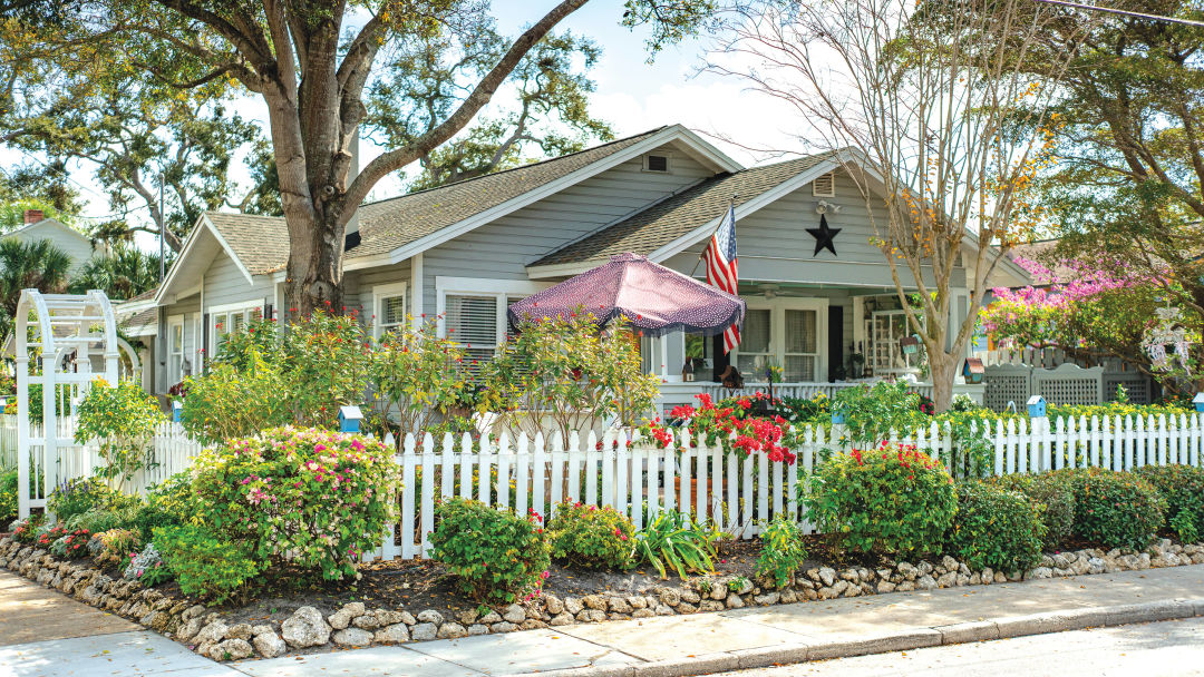 An English-style cottage garden on the tour.