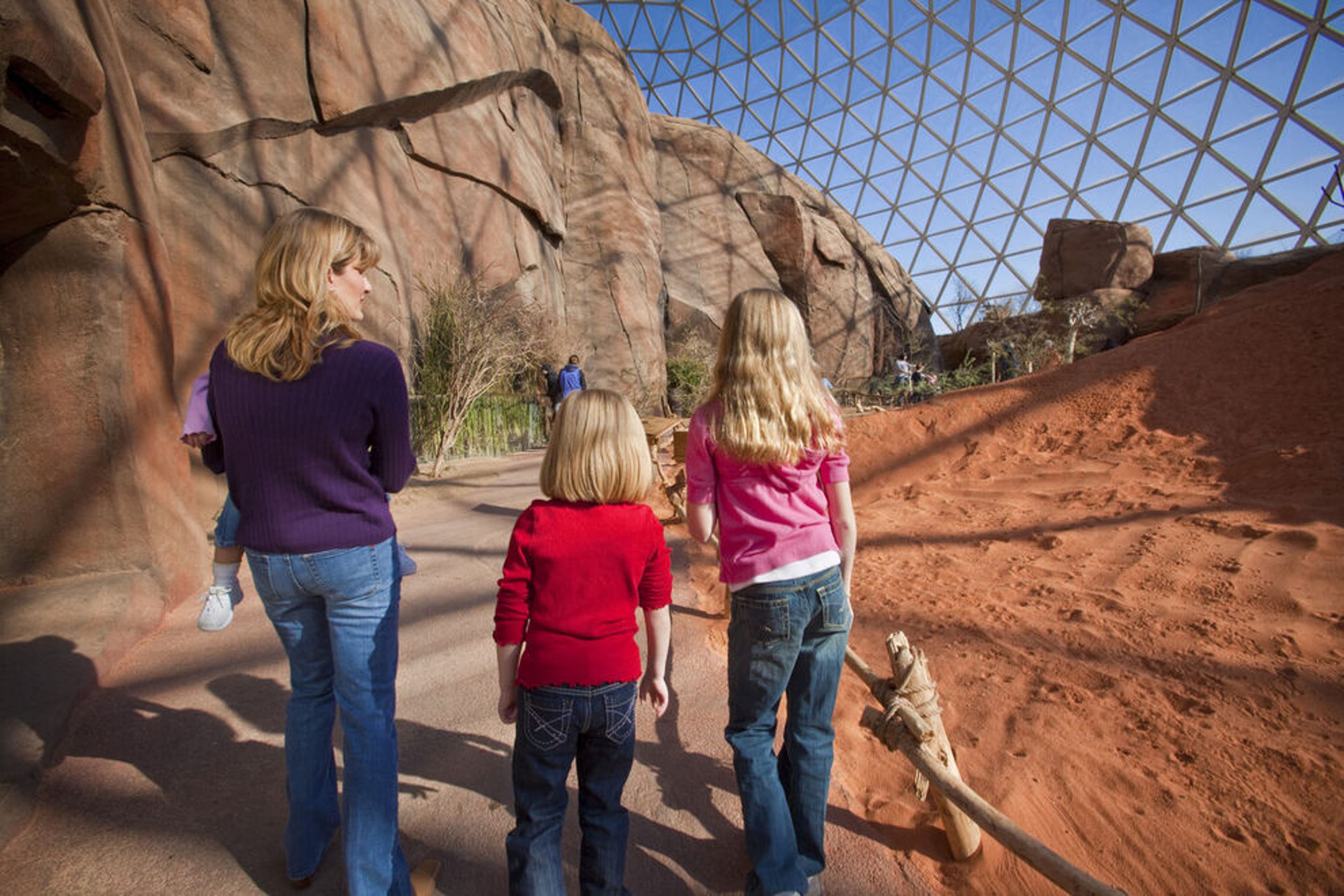 Desert Dome at Omaha's Henry Doorly Zoo