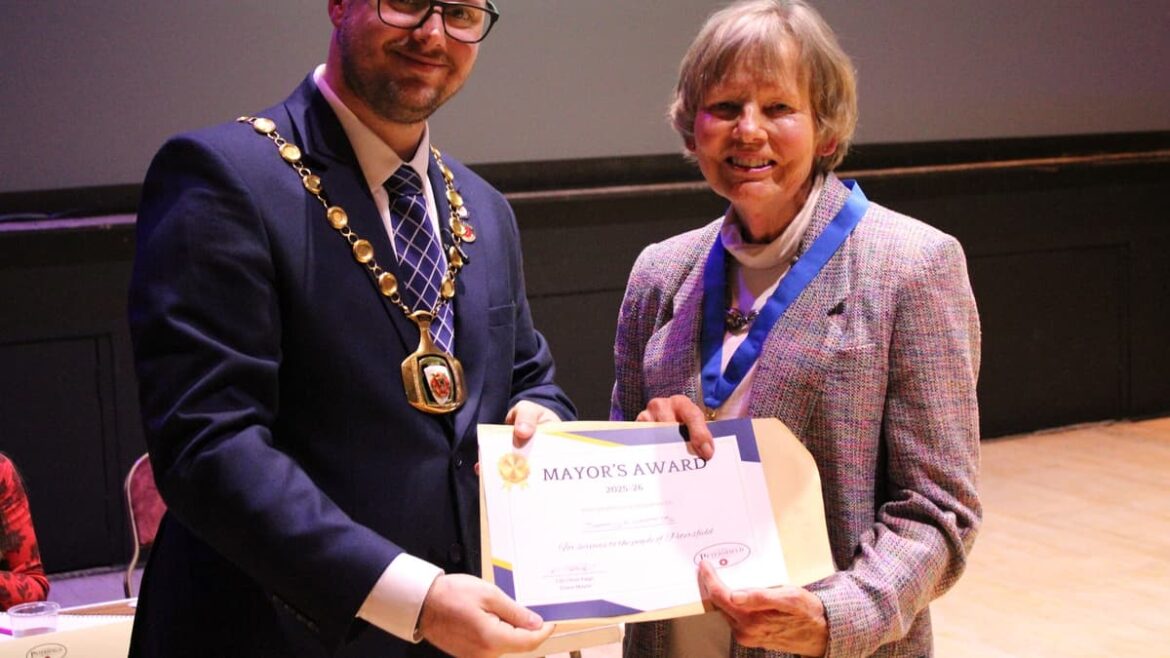 VIDEO: Goal-den glory for gardener as six receive town awards from Petersfield mayor