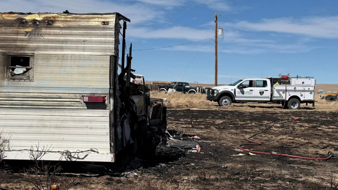 Natrona County firefighters respond to wildland fire on Desert Garden Circle Natrona County firefighters respond to wildland fire on Desert Garden Circle