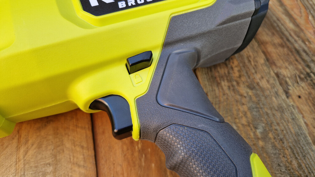 Ryobi RY18BLCXA-125 trigger