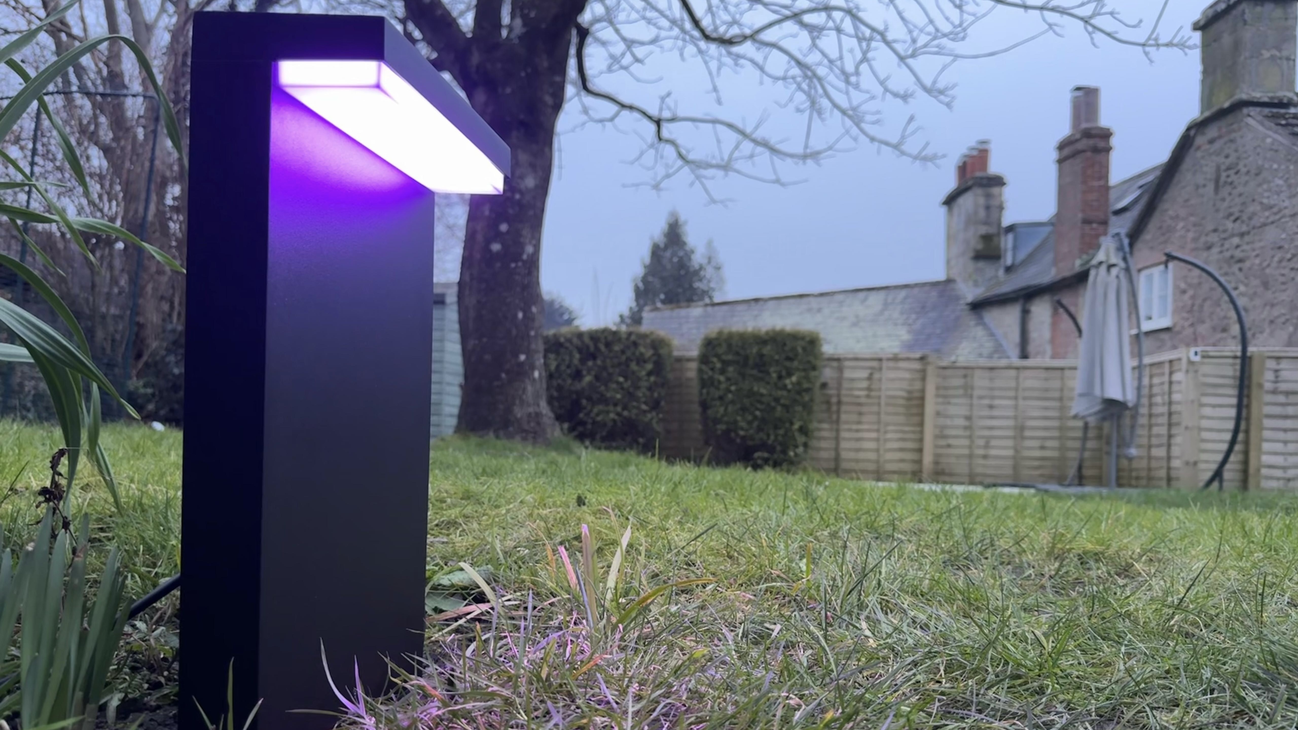 Philips Hue Nyro Outdoor Pedestal