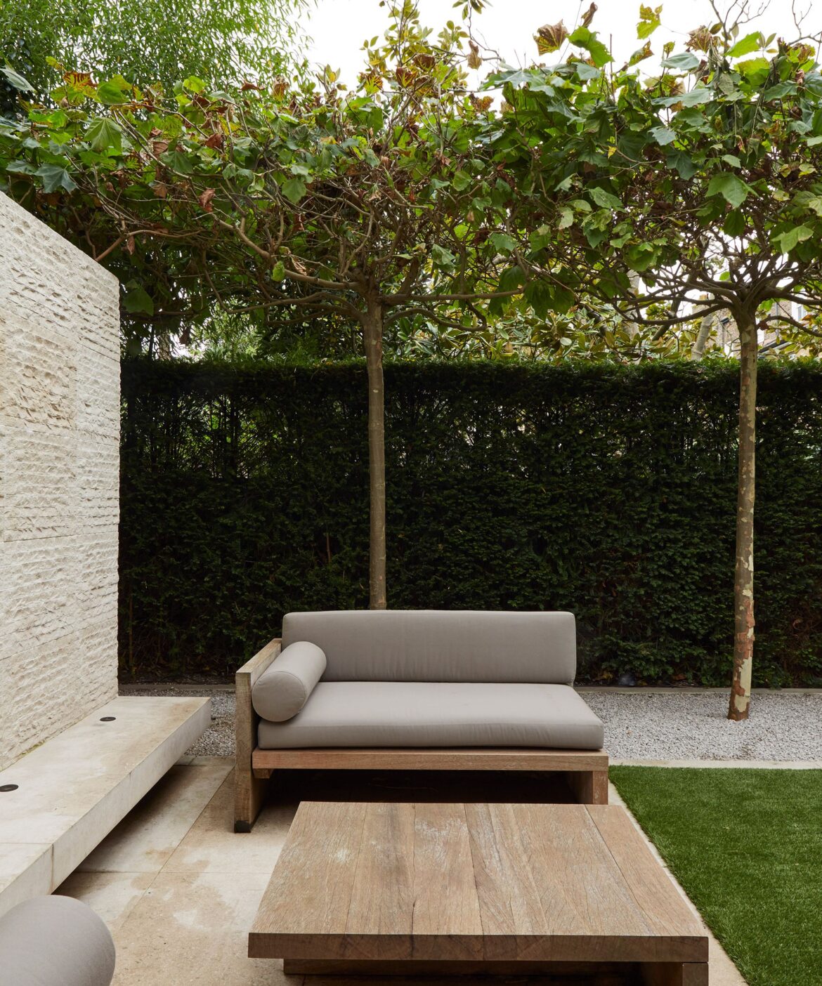 6 Trees That Might Ruin Your Garden Furniture in Spring