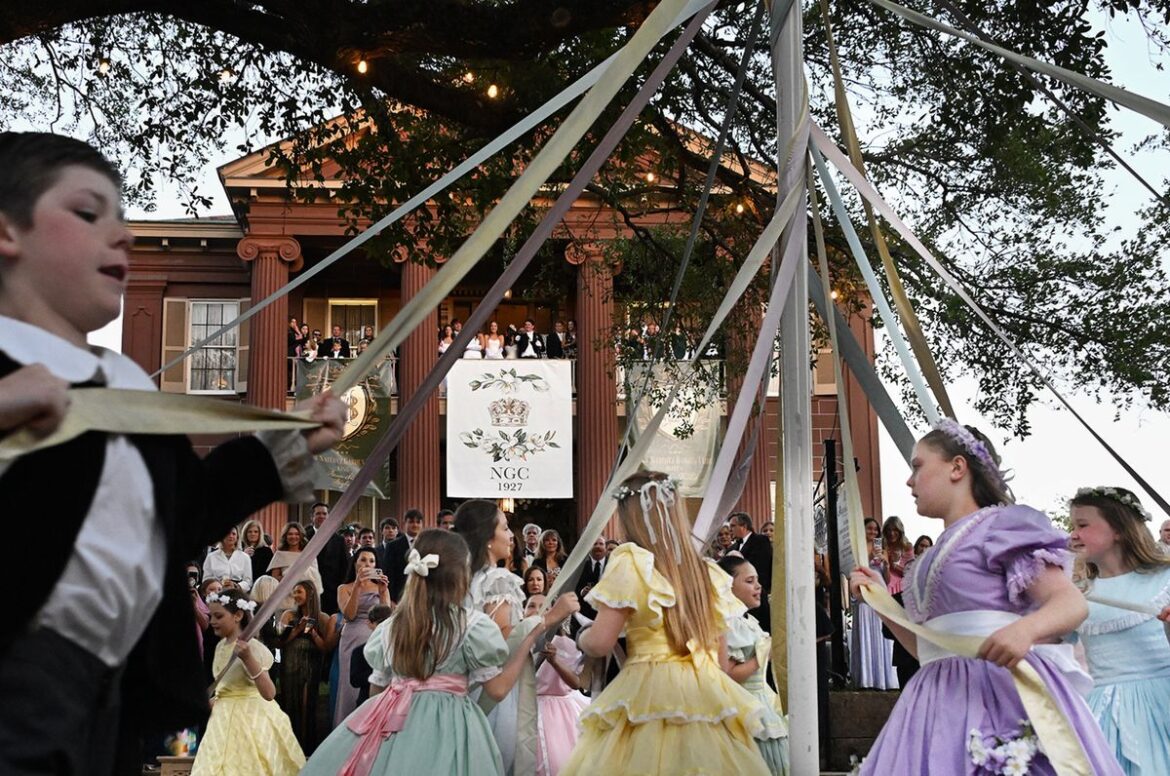 Pageantry and purpose take spotlight at Natchez Garden Club's...