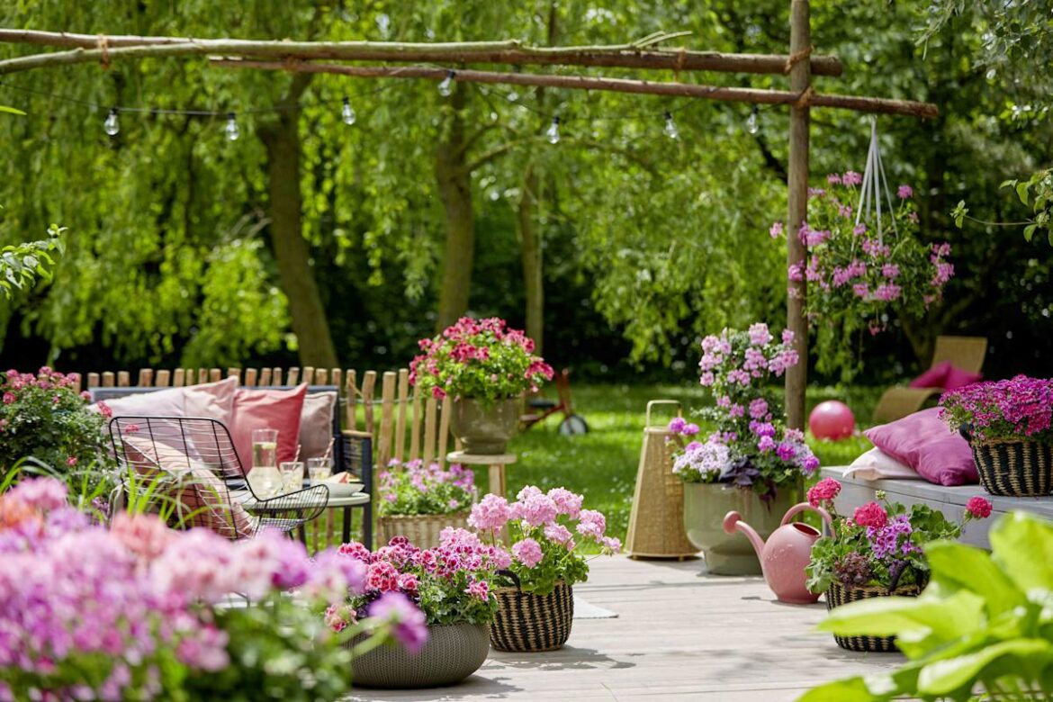 Attract Bees, Butterflies, and Hummingbirds This Spring With These 6 Pollinator-First Garden Strategies Attract Bees, Butterflies, and Hummingbirds This Spring With These 6 Pollinator-First Garden Strategies
