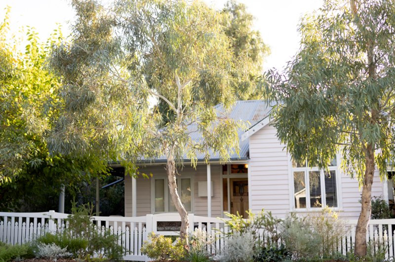 Garden image in front of a house