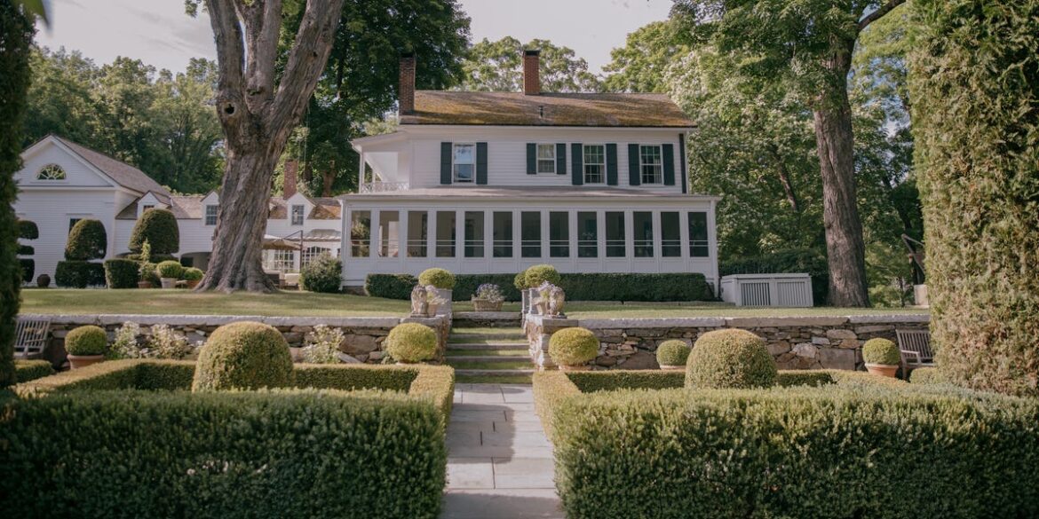 The 5 Spring Garden Trends Everywhere This Year, According to Experts