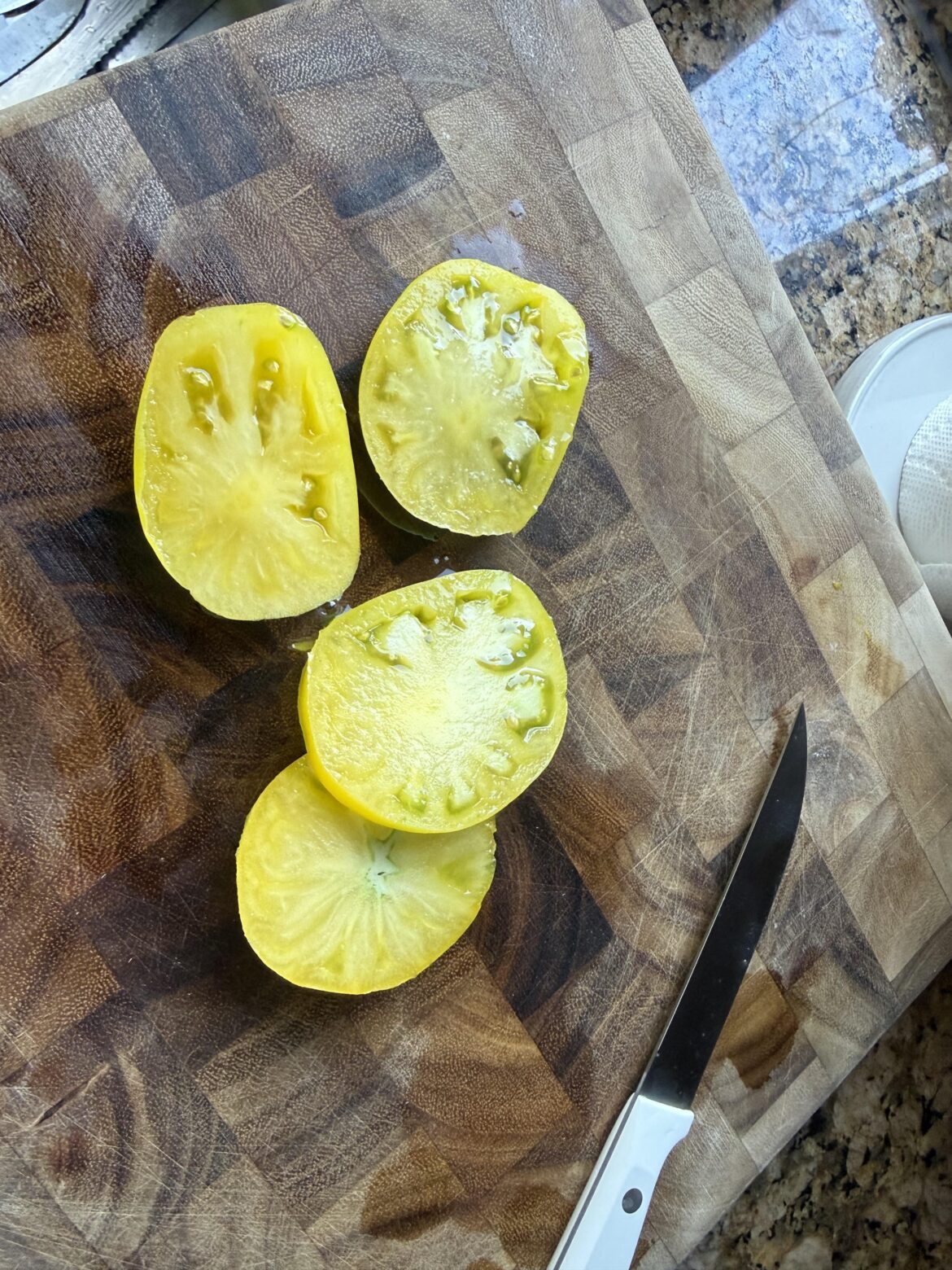 I tried a cold hard Russian Tomato- Azoichka