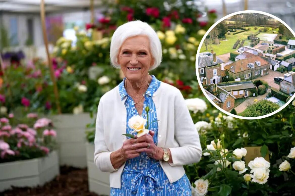 Mary Berry ‘solace’ in gardening at 3.5 acre former Bucks home Mary Berry 'solace' in gardening at 3.5 acre former Bucks home