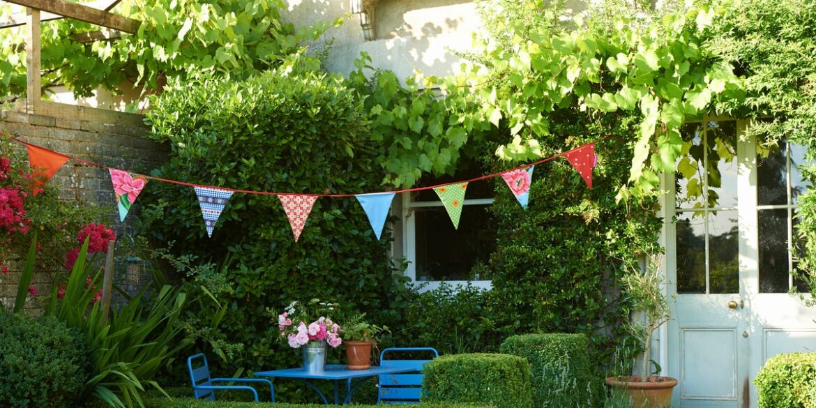 How to Clean Your Patio and Outdoor Furniture for Spring How to Clean Your Patio and Outdoor Furniture for Spring