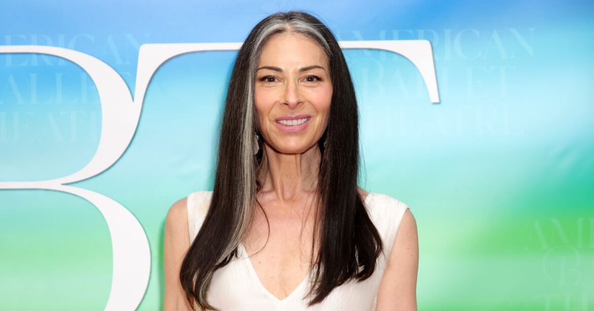 Stacy London Is Selling Her Carroll Gardens Apartment Stacy London Is Selling Her Carroll Gardens Apartment