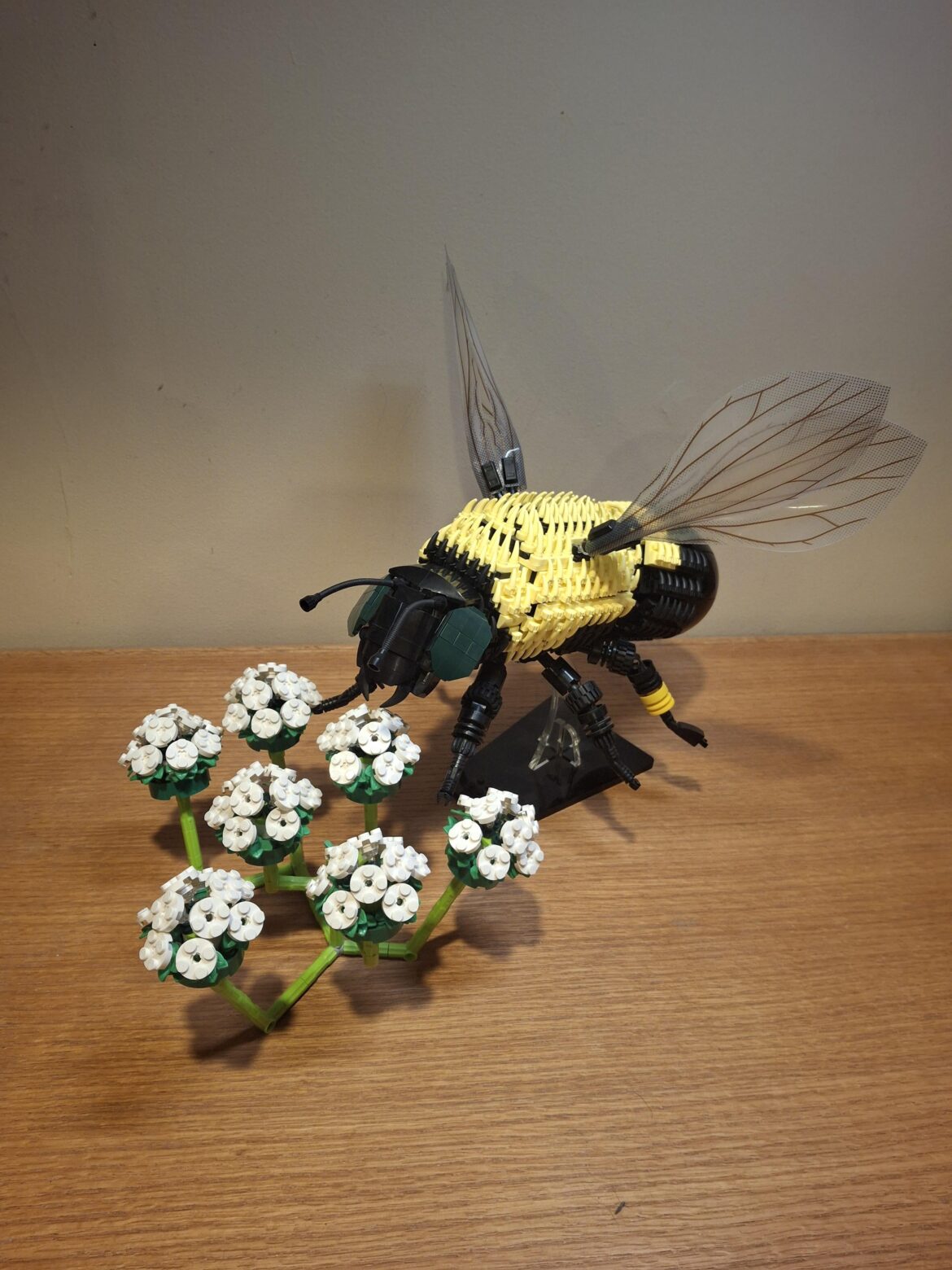 Improvements to my Lego bumble bee
