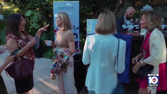 Botanical Gardens in Miami Beach host special night of fragrance fun Botanical Gardens in Miami Beach host special night of fragrance fun