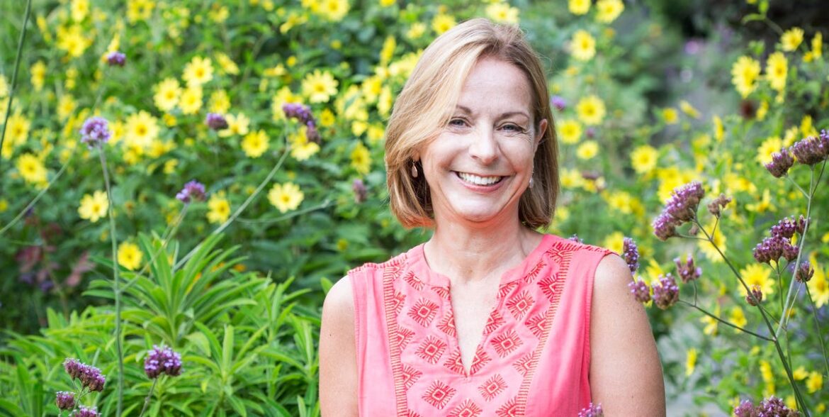 The Slightly Squeamish Trick Jo Thompson Uses To Get Rid Of Aphids On Roses