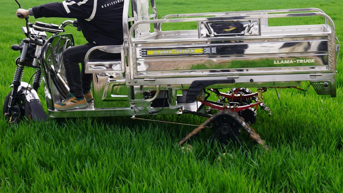 Threw some tracks on my new toy and it’s way more stable on grass now.😎