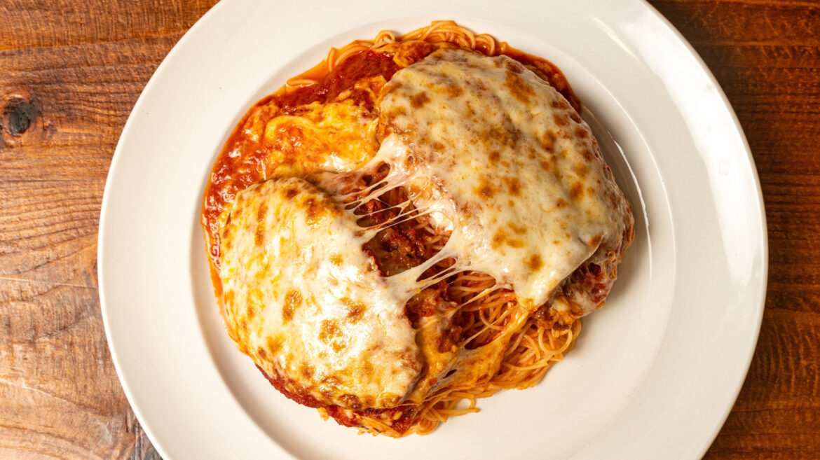 Don't Expect Traditional Italian Restaurants To Pull This Olive Garden Maneuver