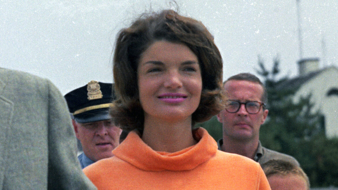 10 Plants That Were In Jackie Kennedy’s Rose Garden At The White House 10 Plants That Were In Jackie Kennedy's Rose Garden At The White House