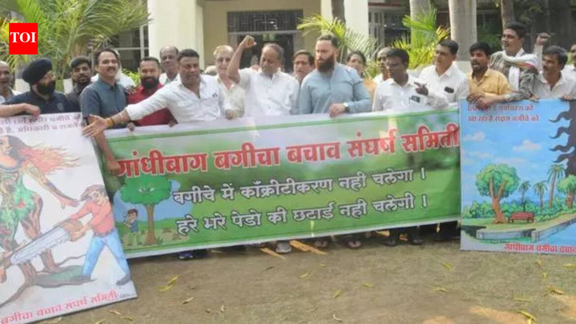 Not an inch for concrete: Residents want Gandhibagh garden protection | Nagpur News Not an inch for concrete: Residents want Gandhibagh garden protection | Nagpur News