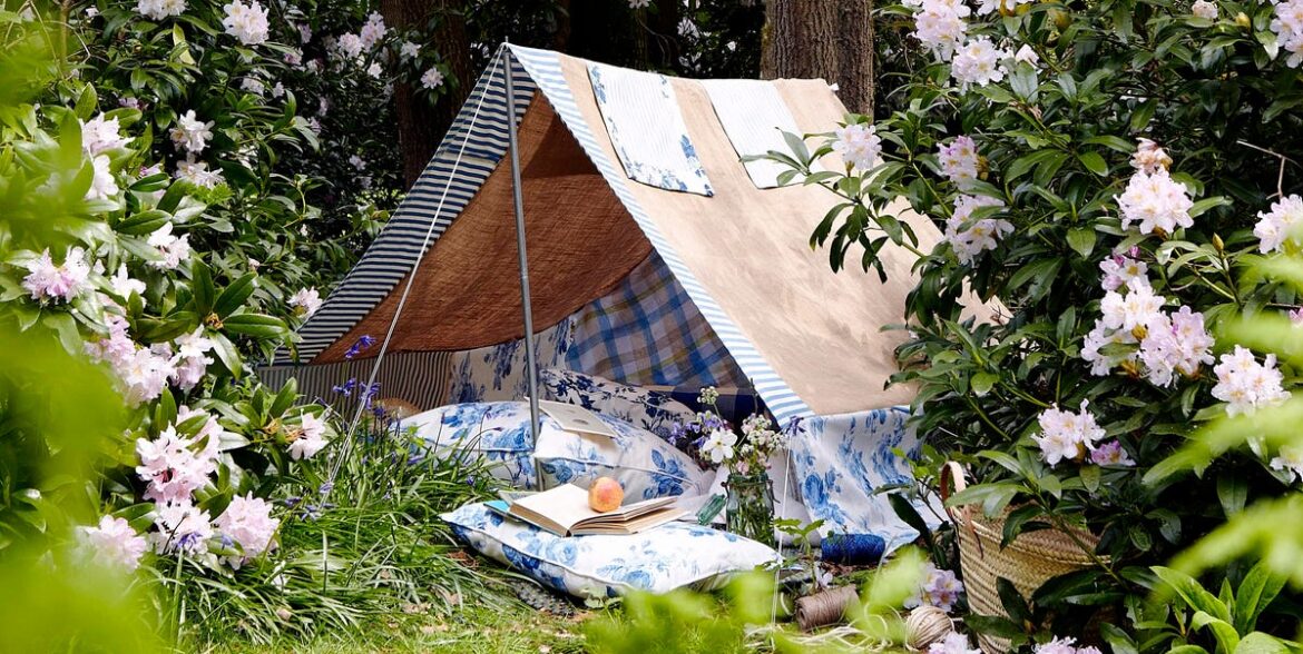 What Is 'Nostalgia Gardening'? The Joyful Spring Trend Explained