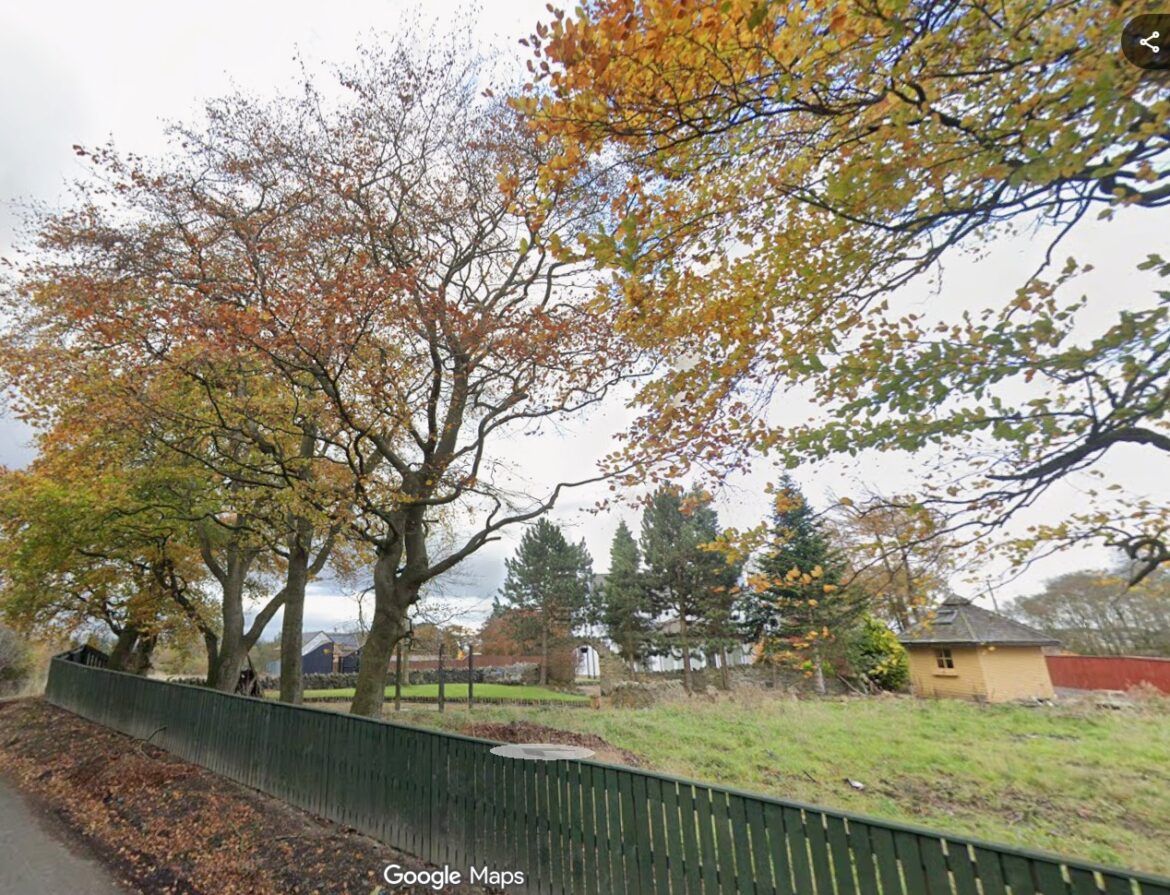 Bungalow plan for garden refused by West Lothian councillors Bungalow plan for garden refused by West Lothian councillors