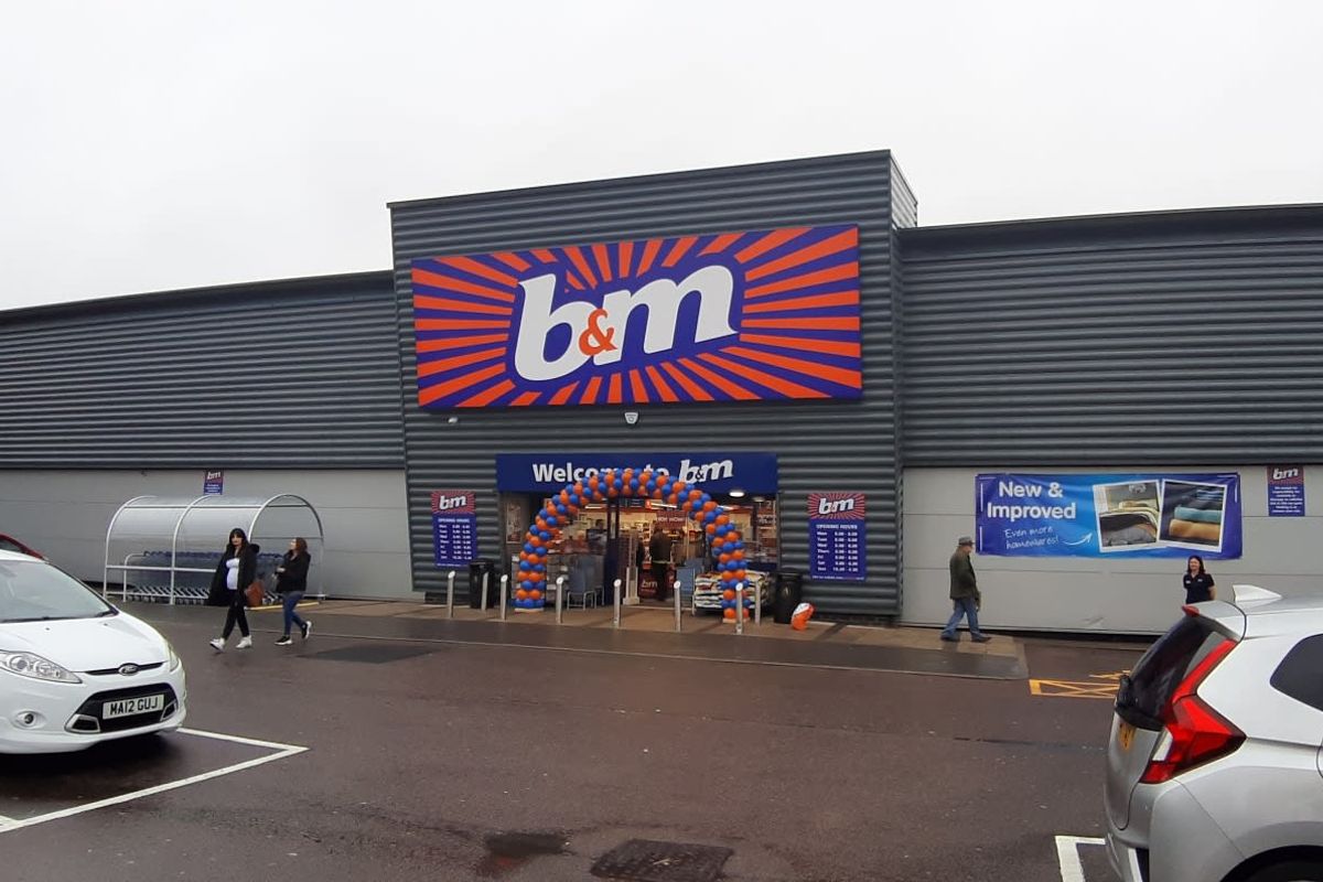 B&M