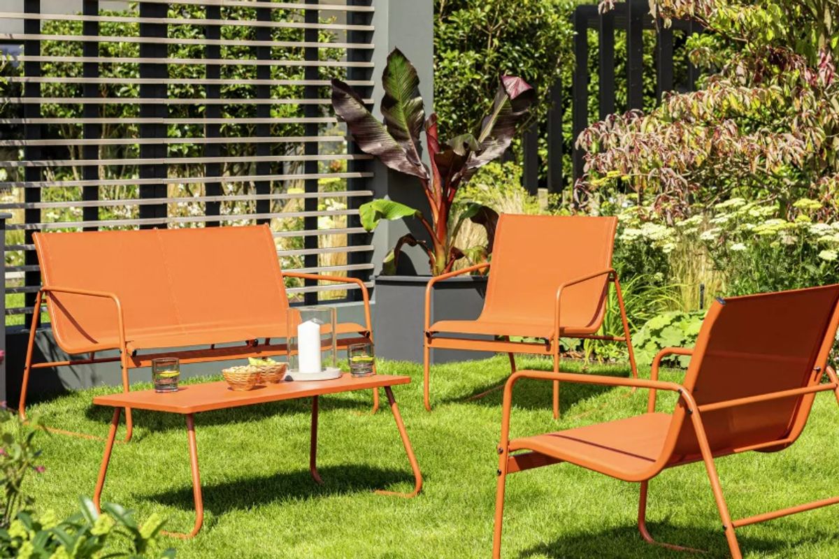 The Cali Garden Set