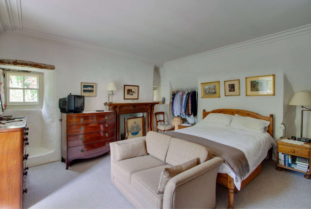 OId Meyen master bedroom