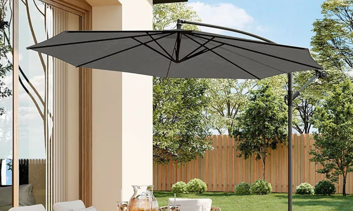 Living and Home parasol
