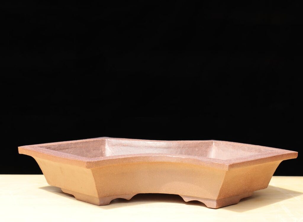 Some new pots I made over the last few months, interested to know what you think.