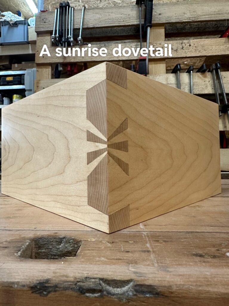 Special training pots/boxes with wooden joints. Special training pots/boxes with wooden joints.