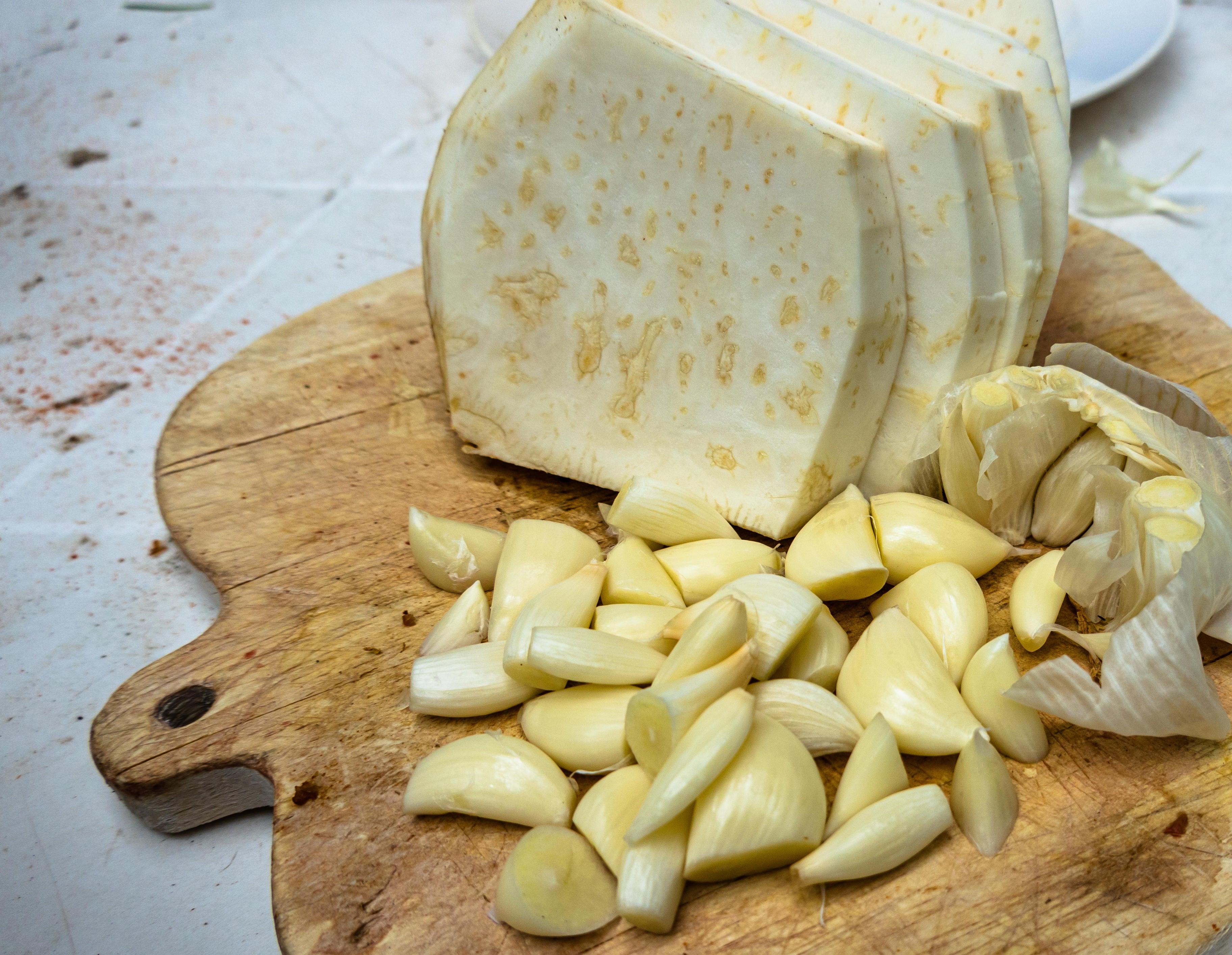 Celeriac and garlic go hand in hand