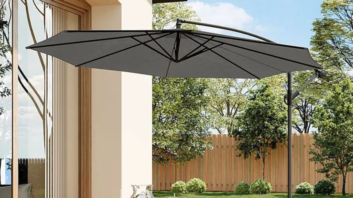 Extra large patio parasol that lets you work outside gets reduced from £319 to £114 Manchester Evening News