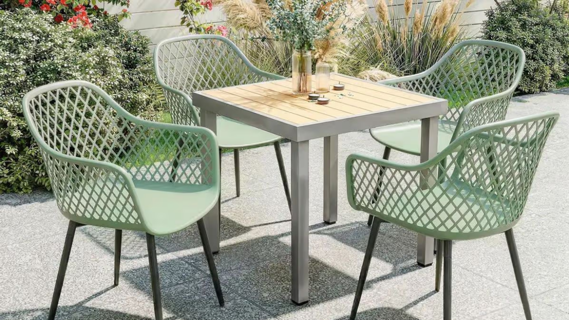 Outdoor dining set that’s ‘perfect’ for small spaces reduced to £86 from £226 Manchester Evening News