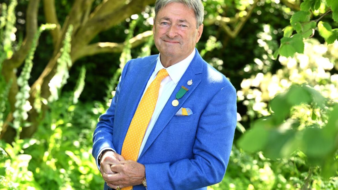 Alan Titchmarsh shares ‘critical’ job gardeners must do when planting shrubs Liverpool Echo