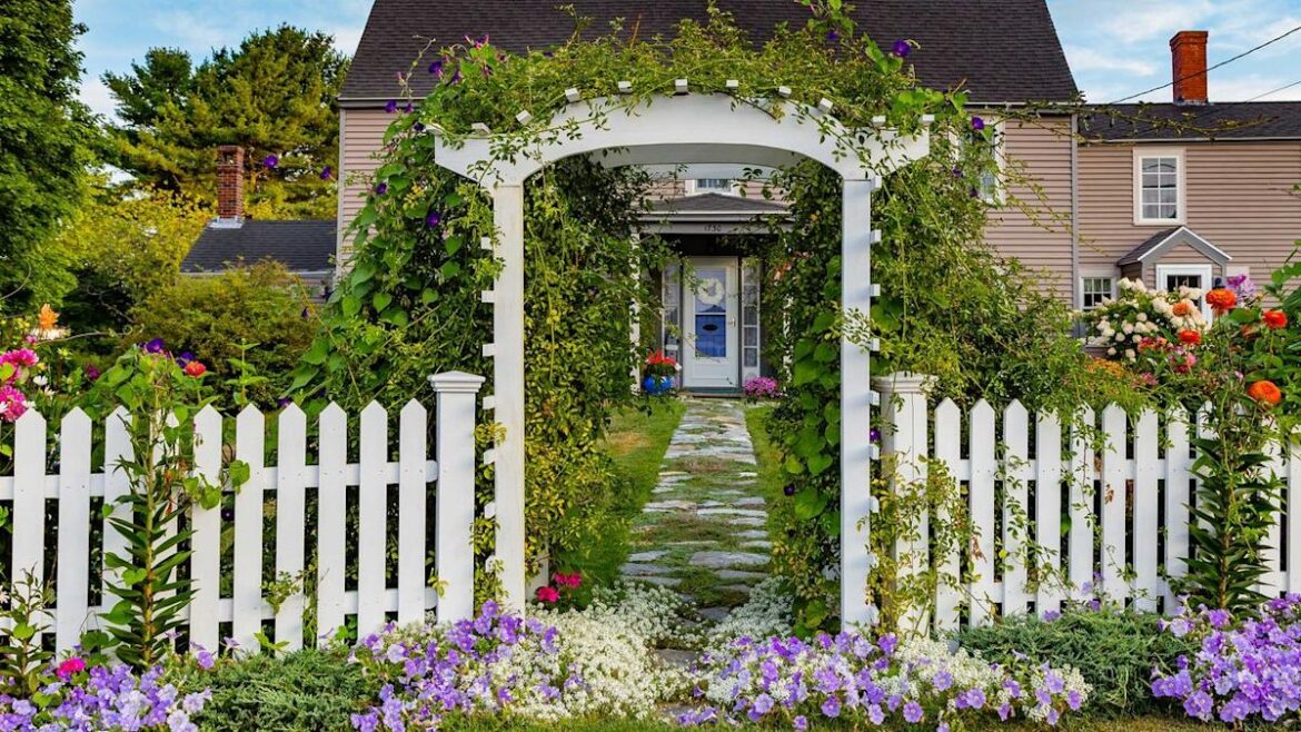 Forget White Picket Fences; Paint Your Fence This Color to Add Serious Value in 2026 Forget White Picket Fences; Paint Your Fence This Color to Add Serious Value in 2026
