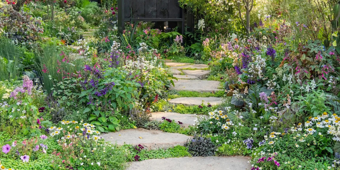 Do these 5 April gardening jobs now before it’s too late for summer