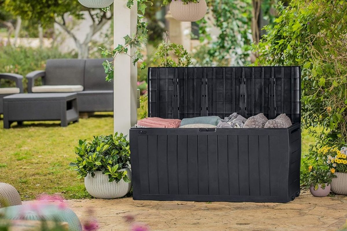 The Keter garden box 
