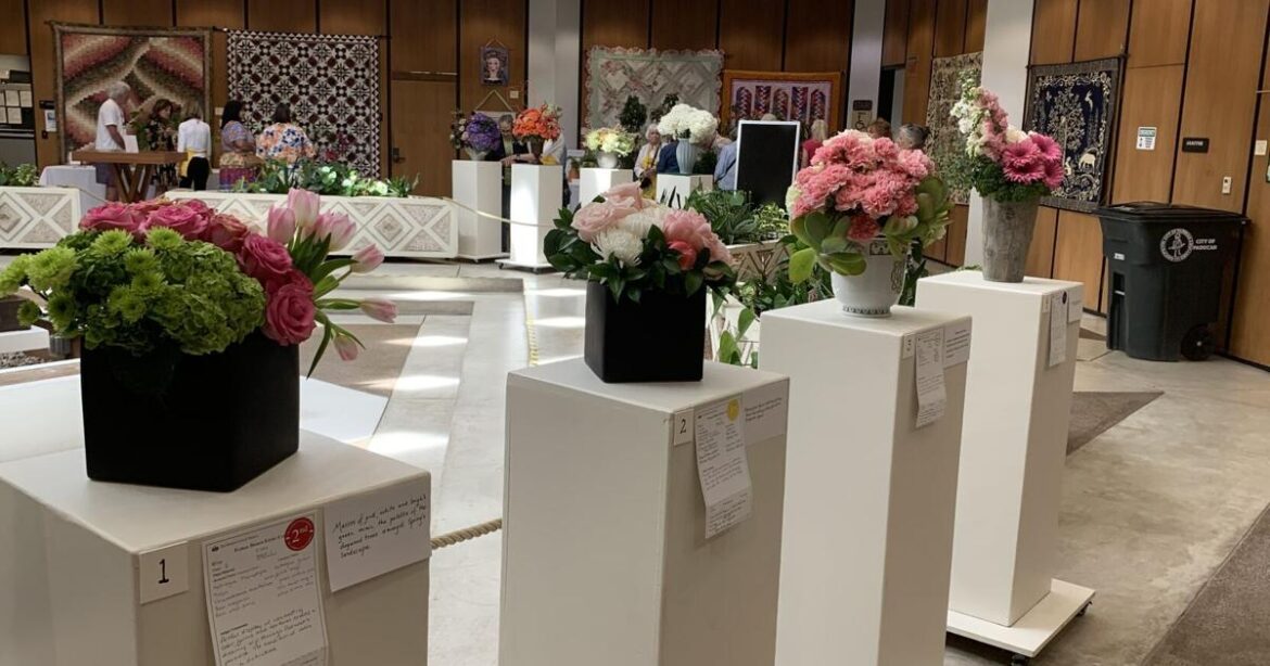 Paducah Garden Club's 'Among the Dogwoods' show blooms in City Hall | News