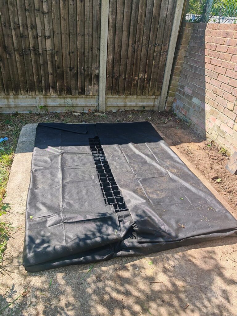 Greenhouse base skirting Greenhouse base skirting